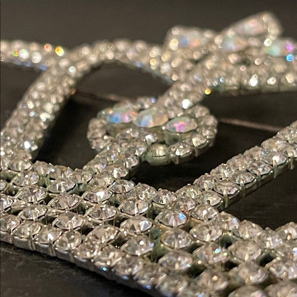 Vintage Aurora Borealis & Rhinestone Oversized Crown Brooch - Picture 11 of 11